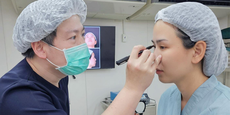Eyelid Lift Cost 2026: Blepharoplasty Prices, Brow Lift, and What to Expect 2 Eyelid Lift Cost 2026