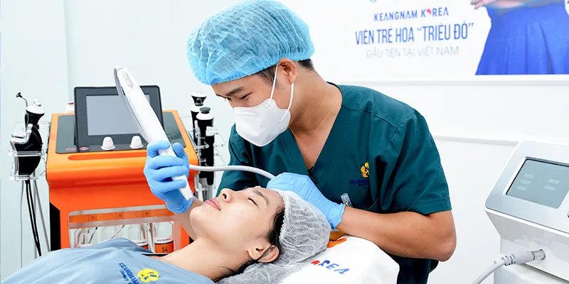 cách trị sẹo rỗ mới hình thành