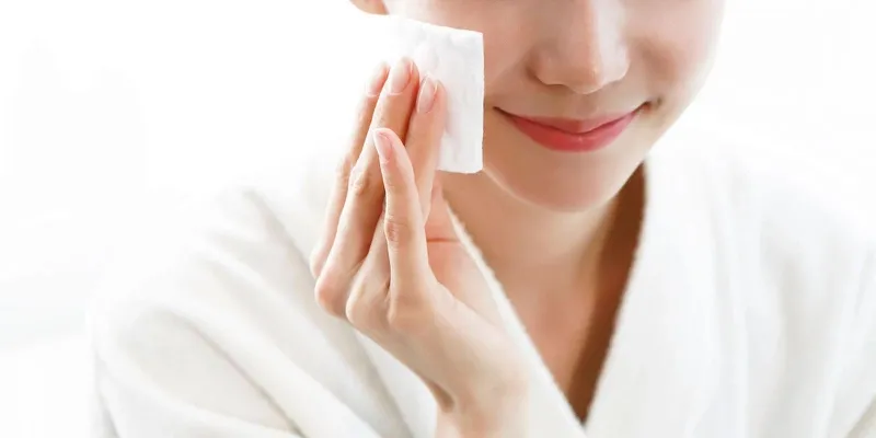 Cách làm da trắng cho người thường xuyên trang điểm