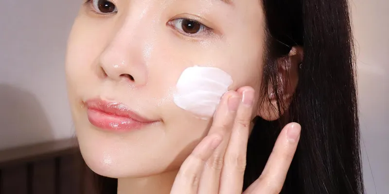 5 sai lầm khi dưỡng trắng da mặt khiến da dưỡng mãi không trắng