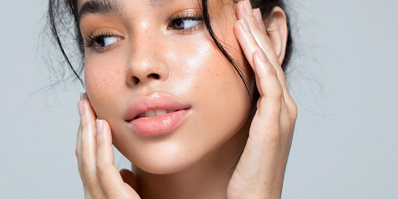 5 cách nâng cơ mặt tại nhà để duy trì làn da săn, căng, trắng khỏe 2 Massage nâng cơ mặt tại nhà