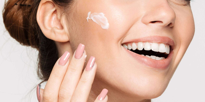 5 cách nâng cơ mặt tại nhà để duy trì làn da săn, căng, trắng khỏe 3 Kem nâng cơ mặt tốt nhất