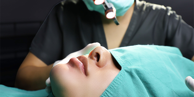 Đâu là cách giúp đầu mũi nhỏ lại và thanh tú hơn? 2 cách giúp đầu mũi nhỏ lại