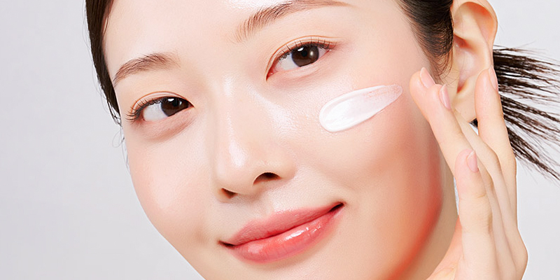 Cách Làm Đều Màu Da Mặt Tại Nhà Cực Đơn Giản Giúp Da Sáng Mịn Như Đi Spa 3 Cách Làm Đều Màu Da Mặt Tại Nhà Cực Đơn Giản