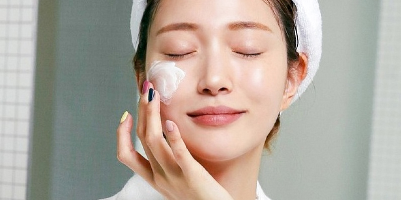 Review Các Hoạt Chất Dưỡng Sáng Da Đỉnh Cao: Vitamin C, AHA và Niacinamide 3 Review Các Hoạt Chất Dưỡng Sáng da