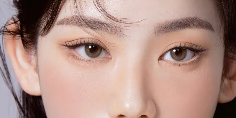 Đuôi mắt hướng xuống là tốt hay xấu? 3 cách lấy lại "linh hồn" cho đuôi mắt xệ 4 Căng chỉ nâng đuôi mắt