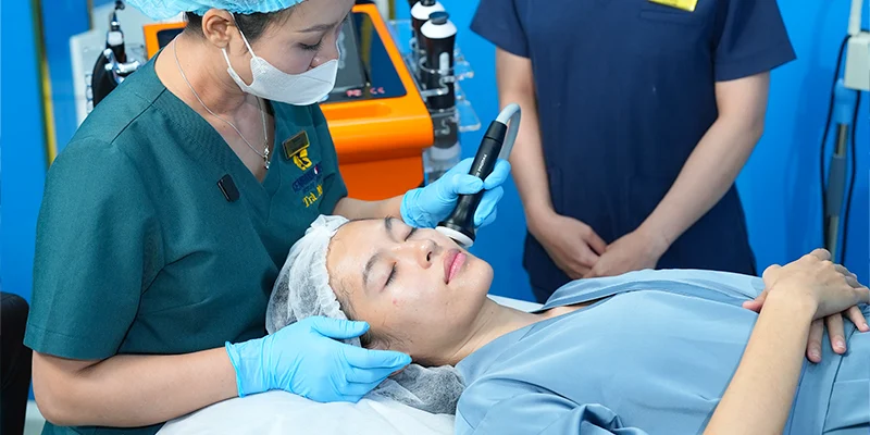 da mụn ẩn có tiêm meso được không