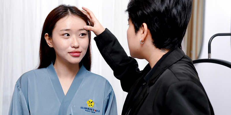 Tán Bột Chân Mày Là Gì? Khác Gì Với Chạm Hạt Và Điêu Khắc Chân Mày 4 tan bot chan may la gi 4